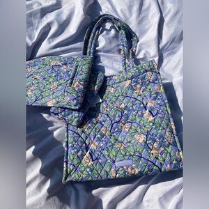 BNWT Vera Bradley hanging around sloth tote bundle